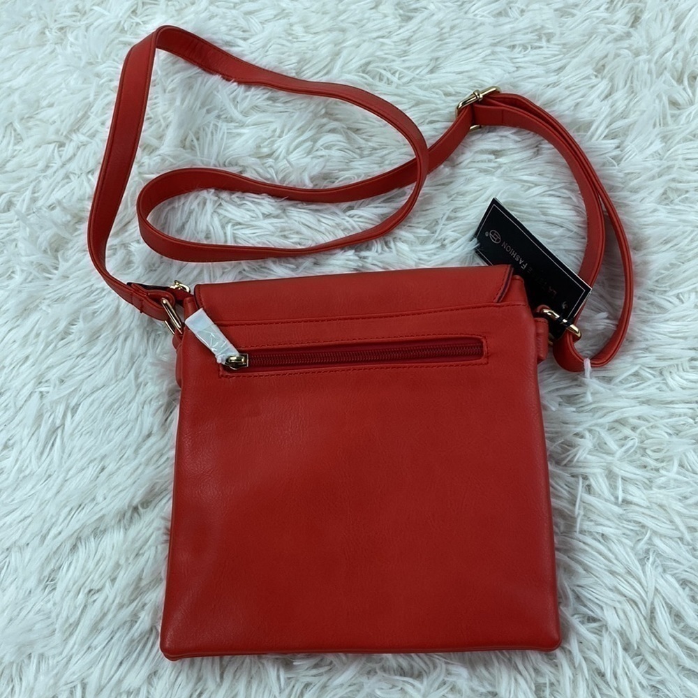 NWT La Terre Fashion Crossbody Bag - Picture 9 of 9